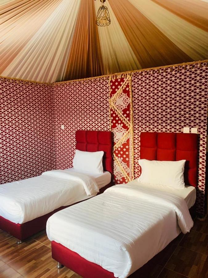 Hotel Maraheb Luxury Camp à Wadi Rum Extérieur photo