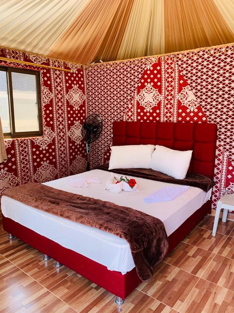 Hotel Maraheb Luxury Camp à Wadi Rum Extérieur photo