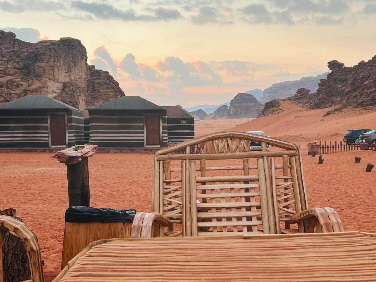 Hotel Maraheb Luxury Camp à Wadi Rum Extérieur photo