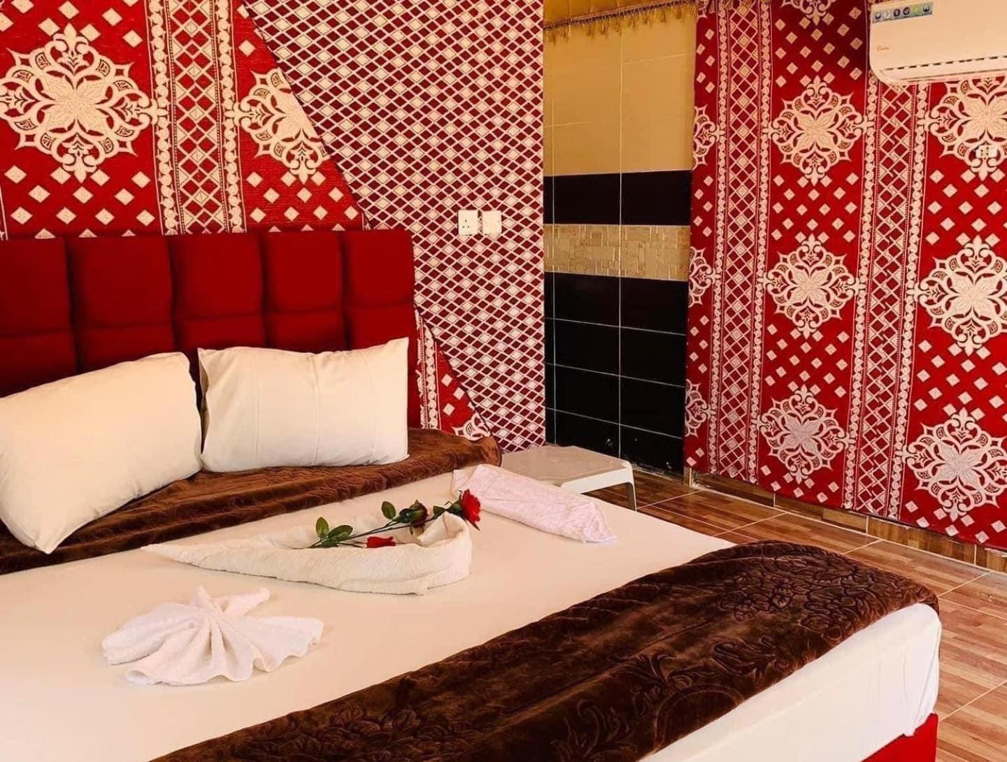 Hotel Maraheb Luxury Camp à Wadi Rum Extérieur photo