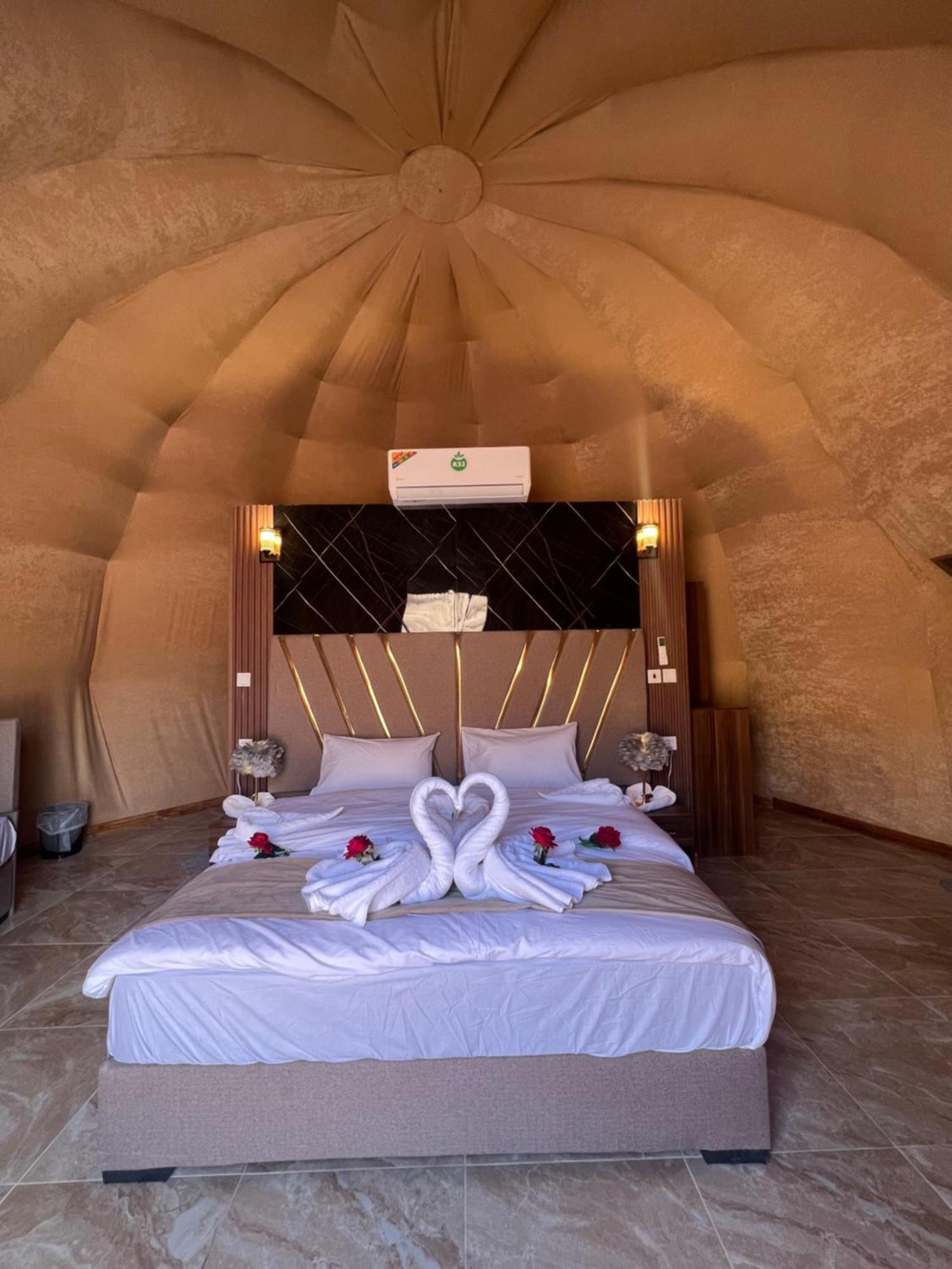 Hotel Maraheb Luxury Camp à Wadi Rum Extérieur photo