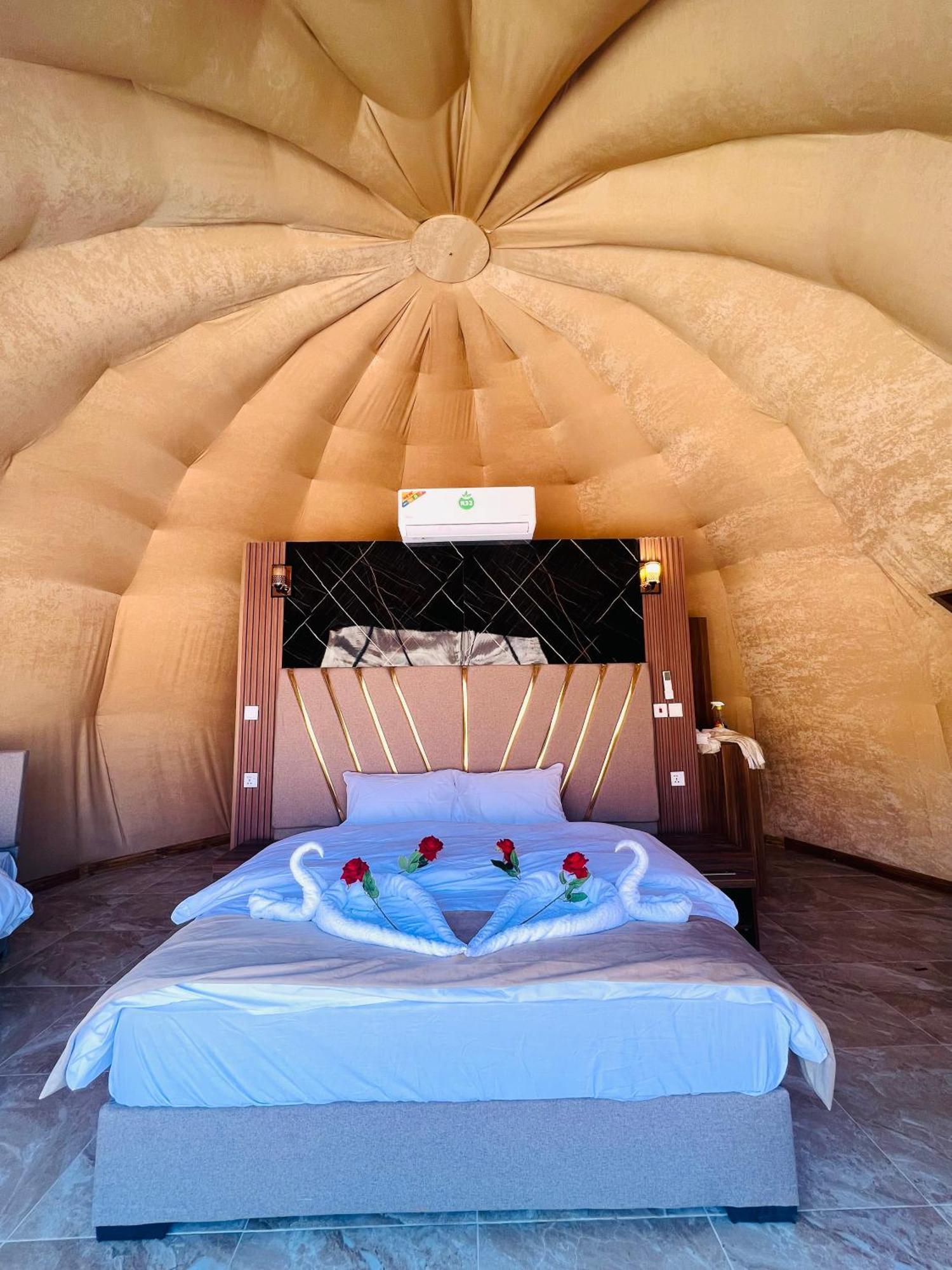 Hotel Maraheb Luxury Camp à Wadi Rum Extérieur photo